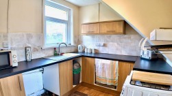 39 Bryn Road, Markham, NP12