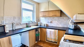 39 Bryn Road, Markham, NP12