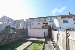 Greenfield, Newbridge, NP11