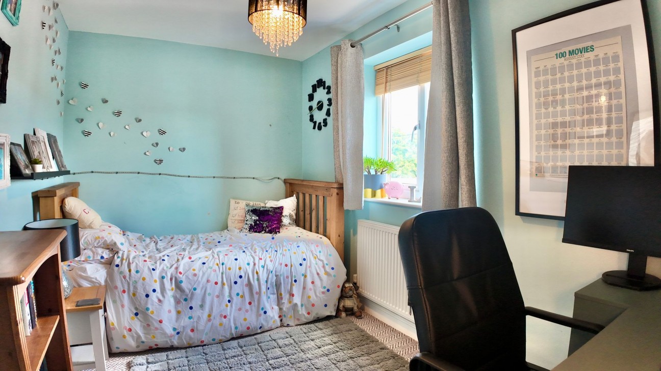 Ladysmith Road, Blackwood, NP12