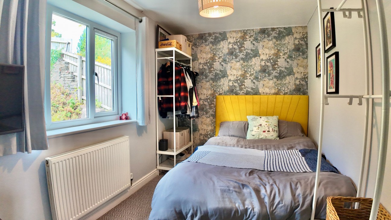 Ladysmith Road, Blackwood, NP12