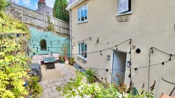 Ladysmith Road, Blackwood, NP12