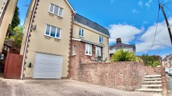 Ladysmith Road, Blackwood, NP12
