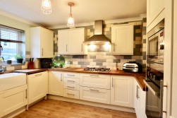 Hill View Lane, Oakdale, NP12