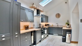 Ty Bryn Hill, Abertillery, NP13