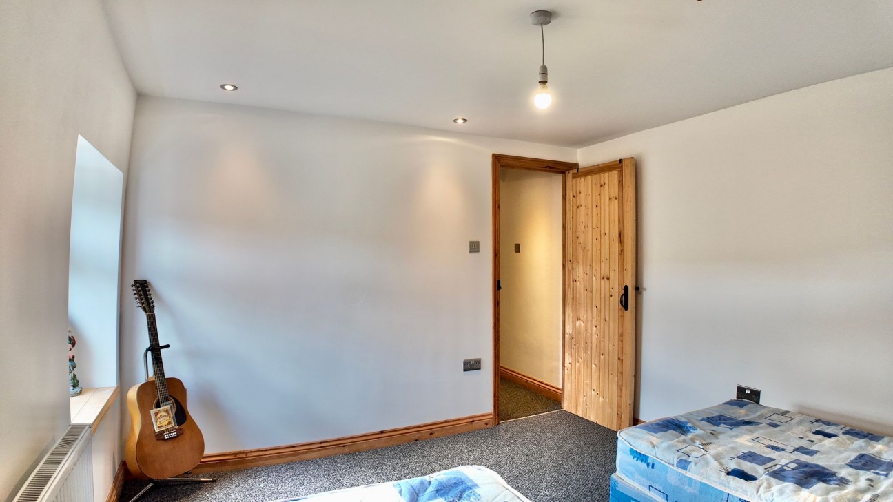 Ty Bryn Hill, Abertillery, NP13