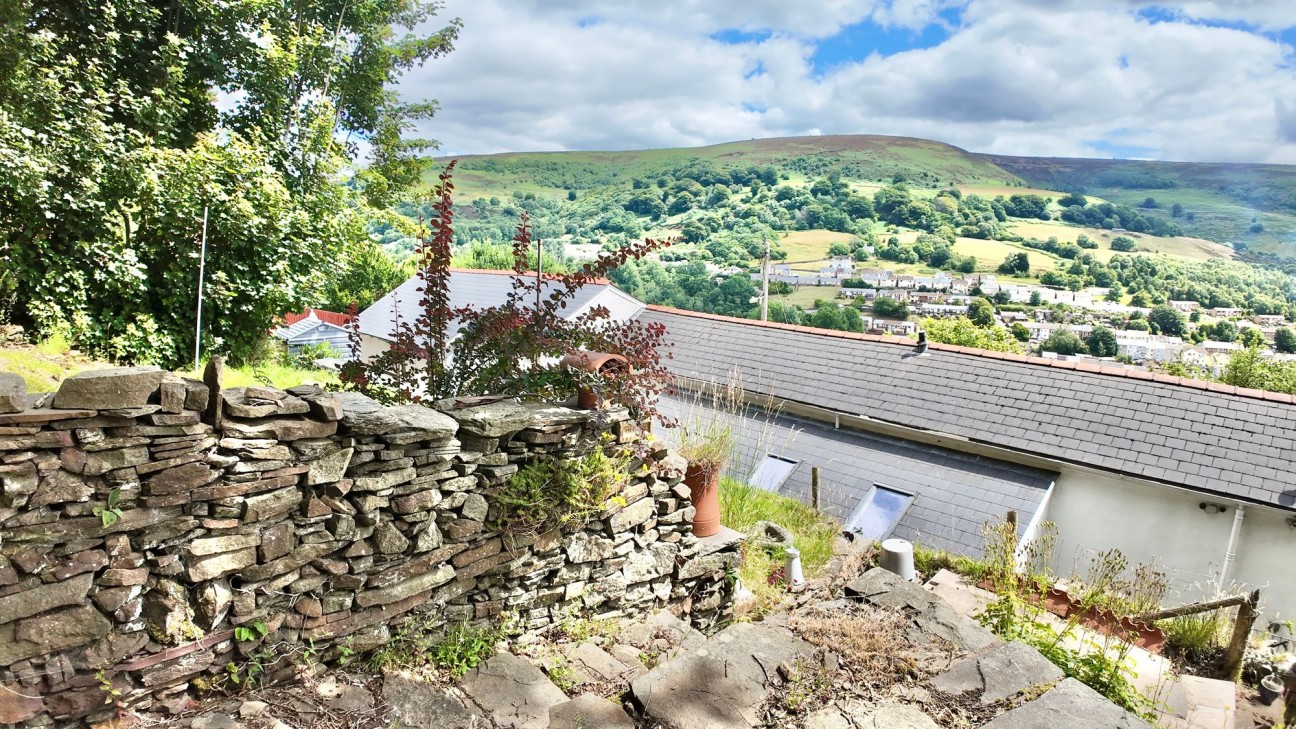 Ty Bryn Hill, Abertillery, NP13