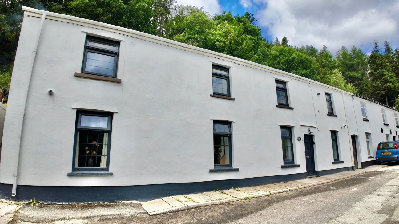 Ty Bryn Hill, Abertillery, NP13