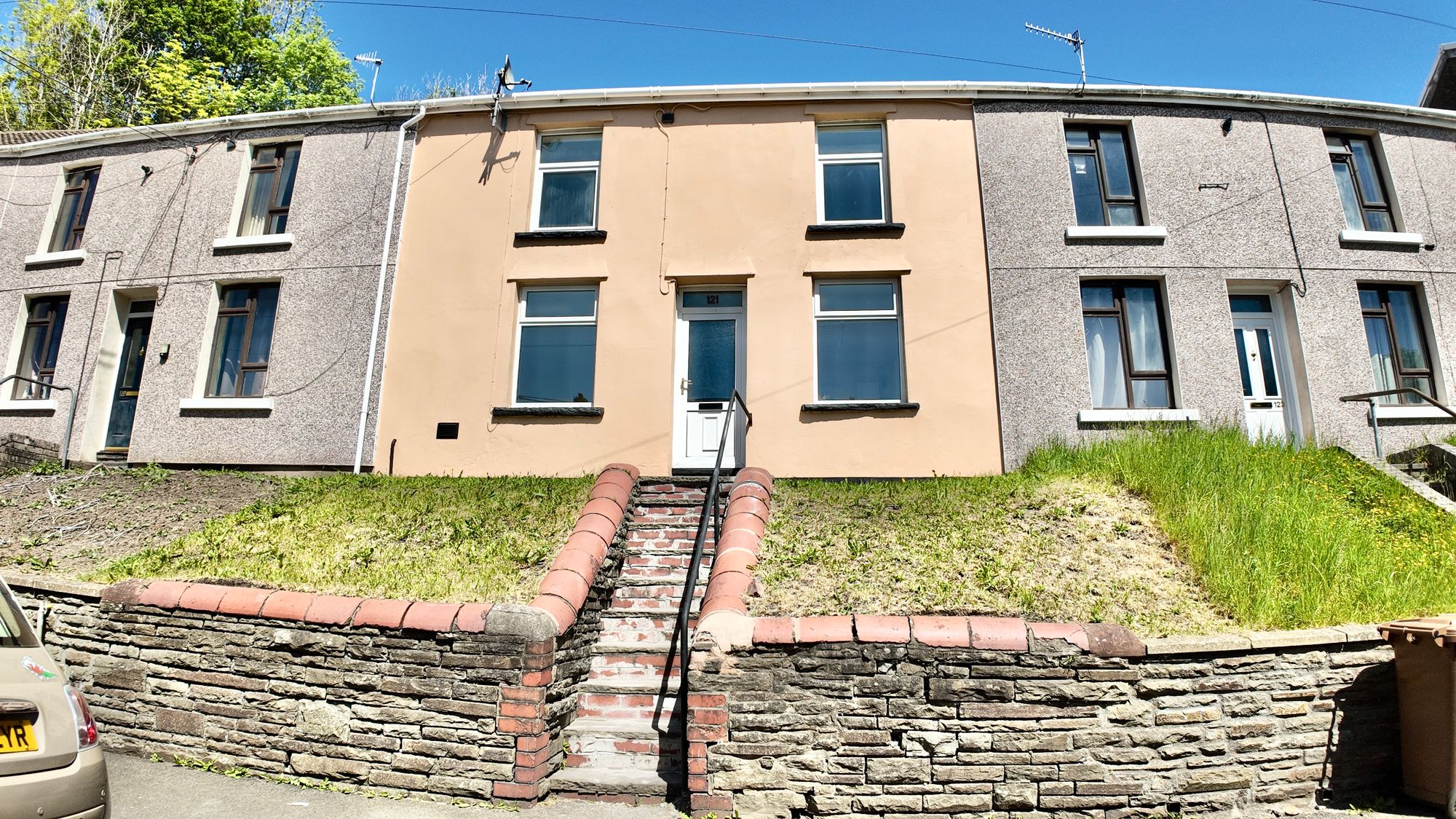 Queens Road, Elliots Town, NP24