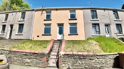 Queens Road, Elliots Town, NP24