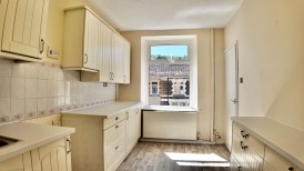 Queens Road, Elliots Town, NP24