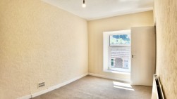 Queens Road, Elliots Town, NP24