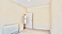 Queens Road, Elliots Town, NP24