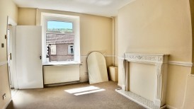 Queens Road, Elliots Town, NP24