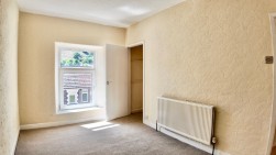Queens Road, Elliots Town, NP24