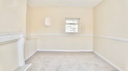 Queens Road, Elliots Town, NP24