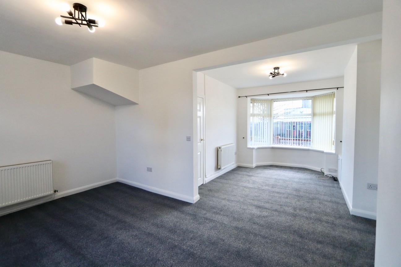 Tynycoed Crescent, Cefn Fforest, NP12