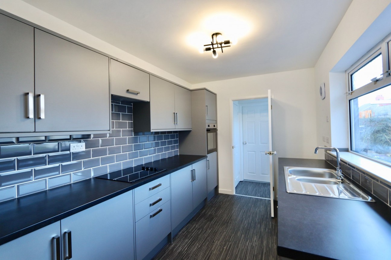 Tynycoed Crescent, Cefn Fforest, NP12
