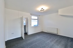 Tynycoed Crescent, Cefn Fforest, NP12