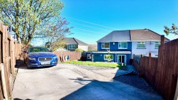 Tynewydd, Nantybwch, NP22