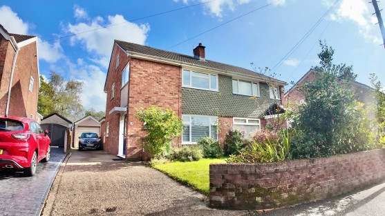 Bryn Lane, Pontllanfraith, NP12