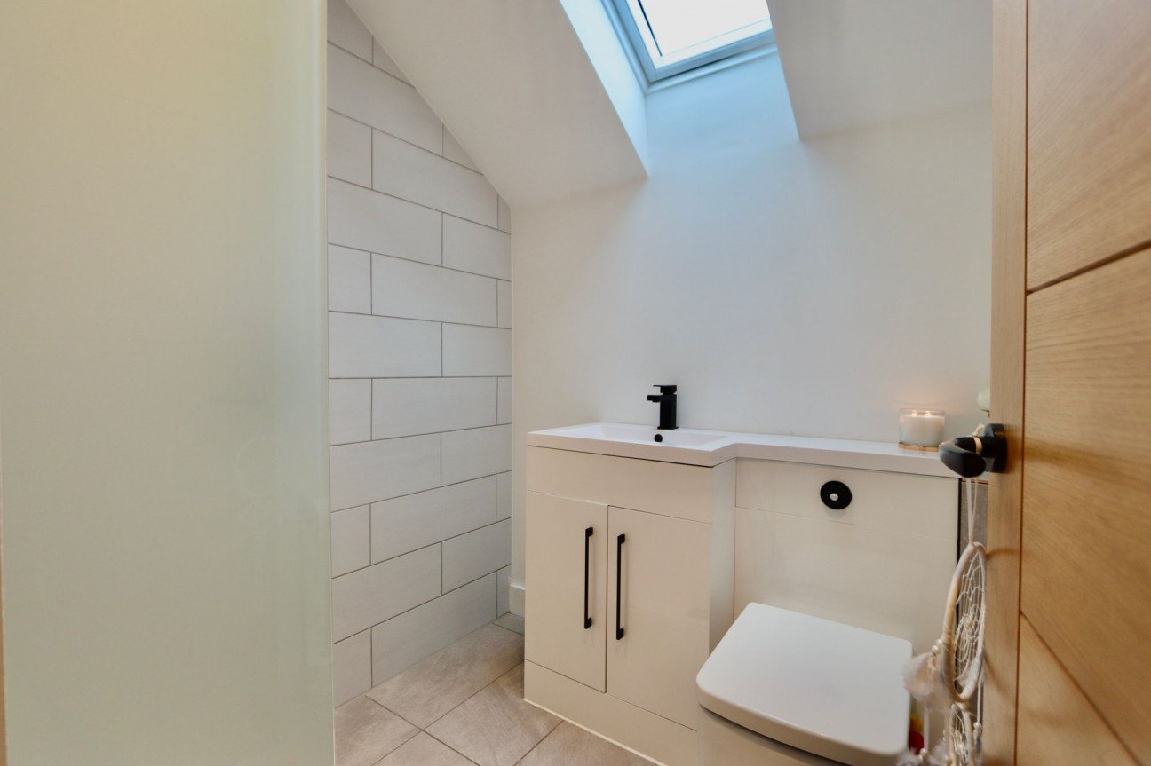 Gwerthonor Lane, Gilfach, CF81