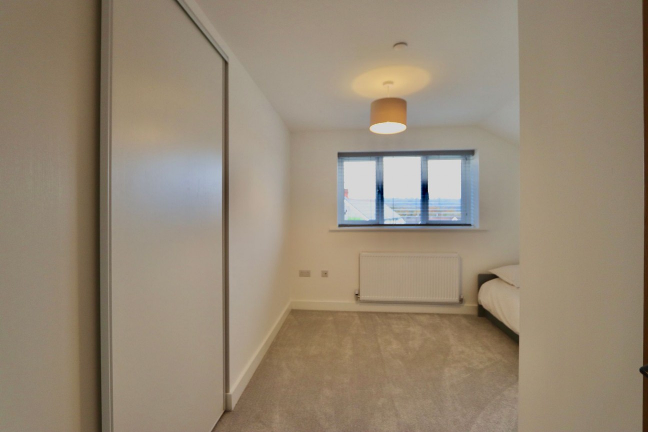 Gwerthonor Lane, Gilfach, CF81