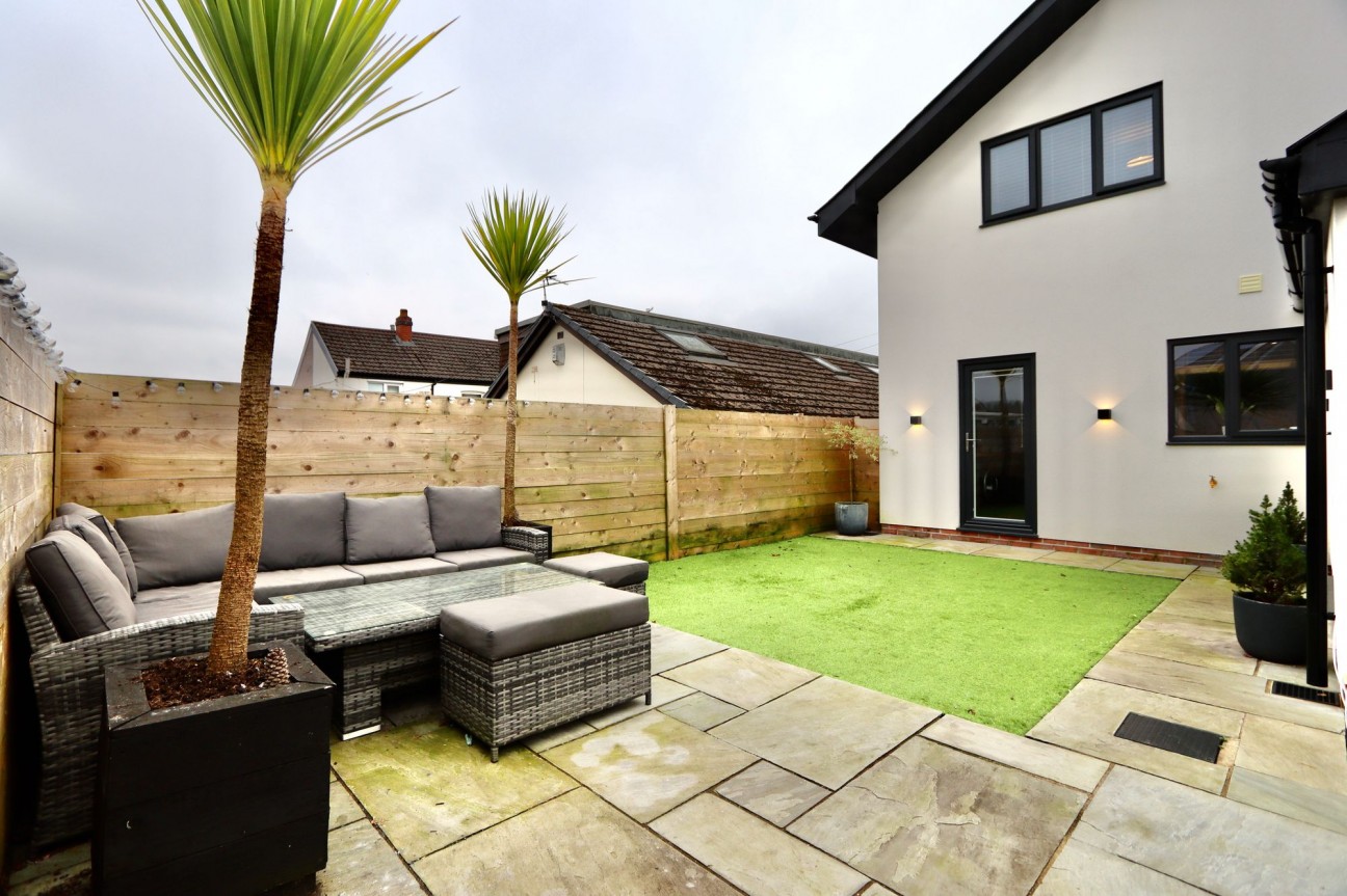 Gwerthonor Lane, Gilfach, CF81