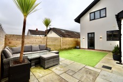 Gwerthonor Lane, Gilfach, CF81