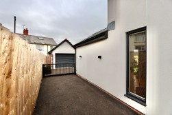 Gwerthonor Lane, Gilfach, CF81