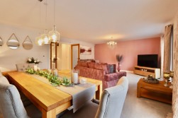 Gwerthonor Lane, Gilfach, CF81