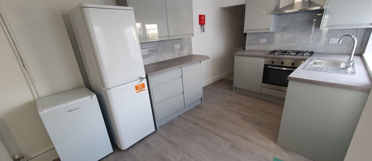 Pearl Street, Cardiff, CF24