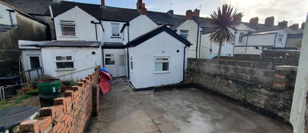 Pearl Street, Cardiff, CF24