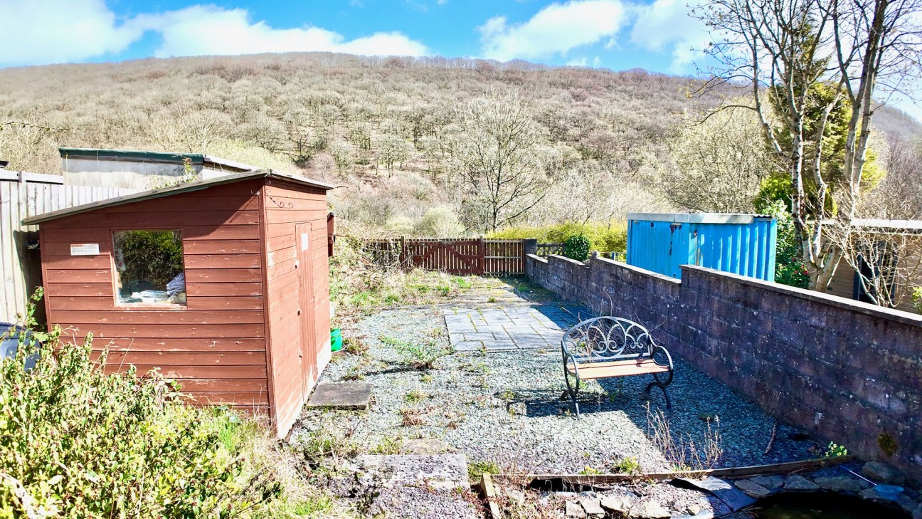 Bailey Street, Deri, CF81