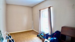 Bailey Street, Deri, CF81