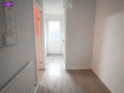 Waun Llwyn Crescent, Blackwood, NP12