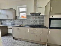 Craiglas Crescent, Cefn Fforest, NP12