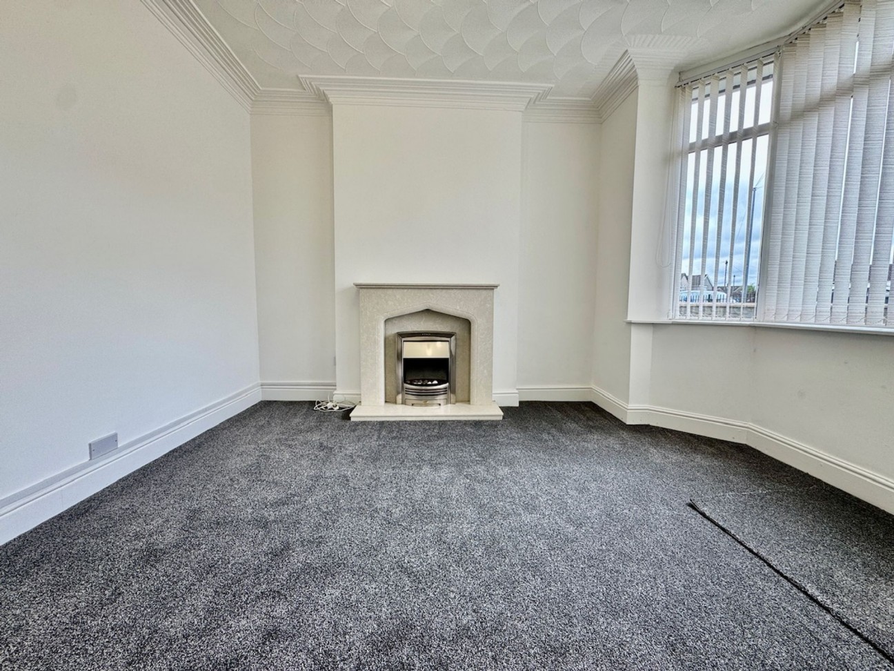 Craiglas Crescent, Cefn Fforest, NP12