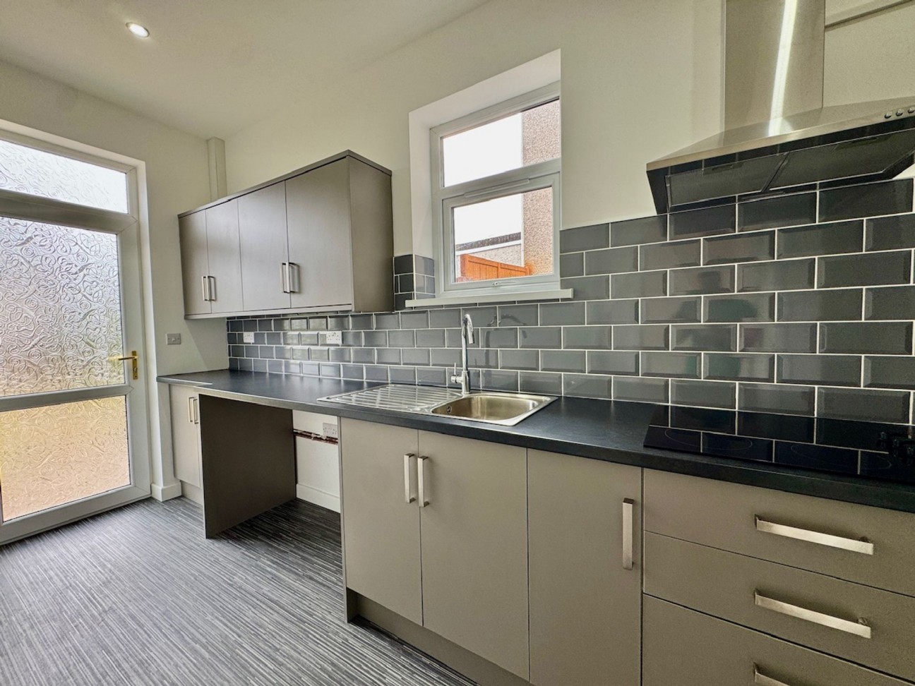 Craiglas Crescent, Cefn Fforest, NP12