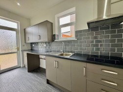 Craiglas Crescent, Cefn Fforest, NP12