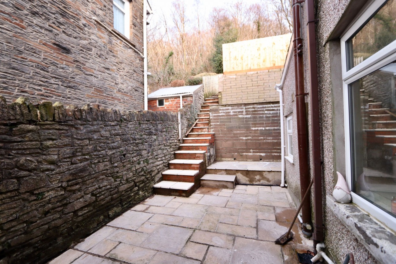 Commercial Street, Ynysddu, NP11