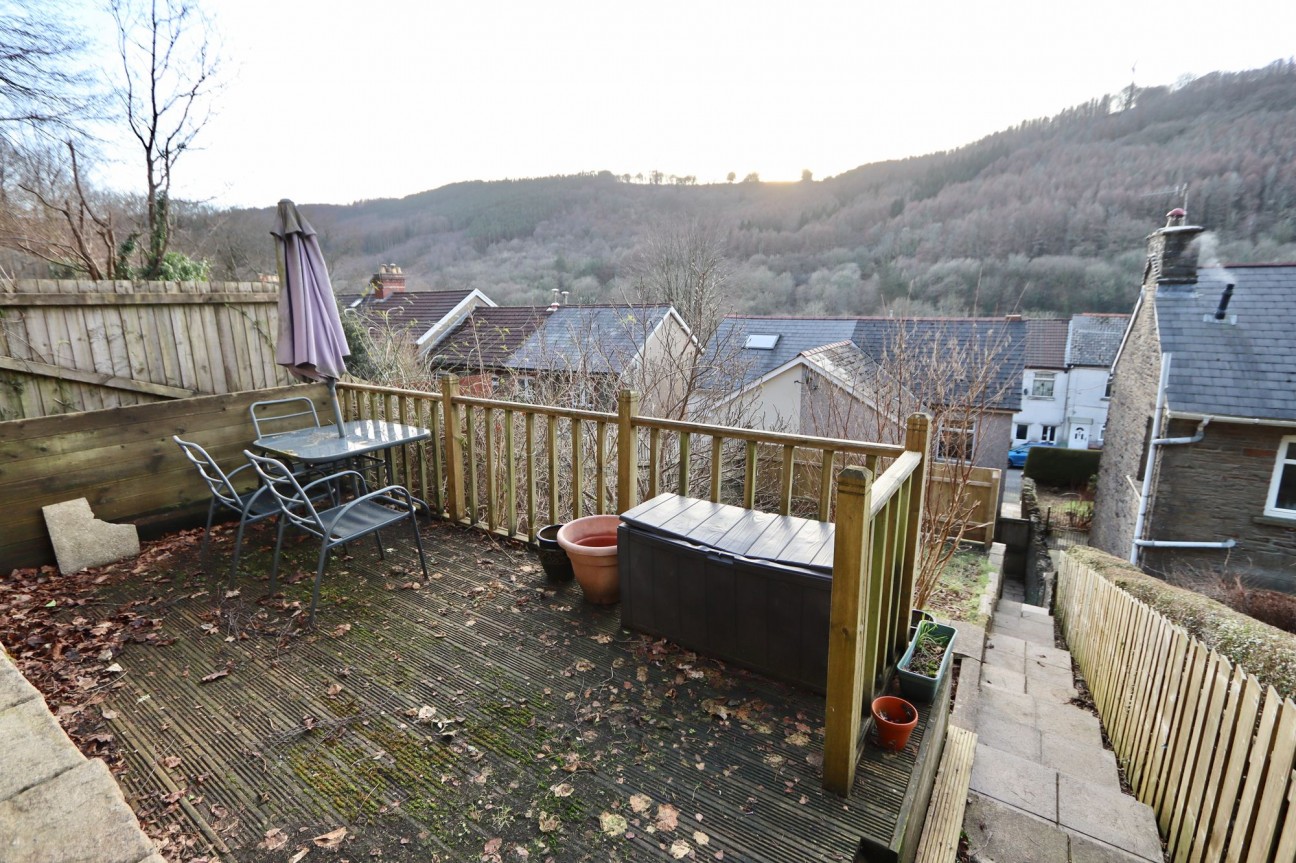 Commercial Street, Ynysddu, NP11