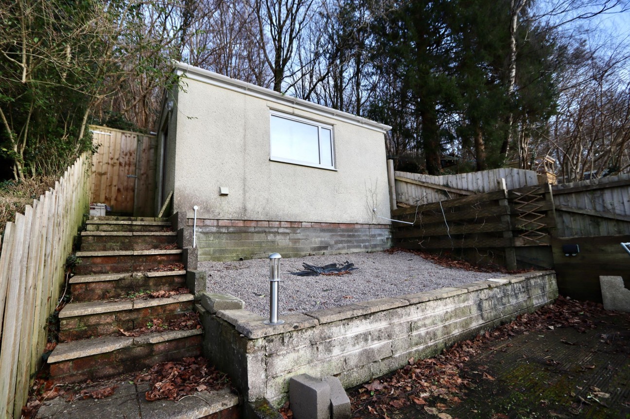 Commercial Street, Ynysddu, NP11