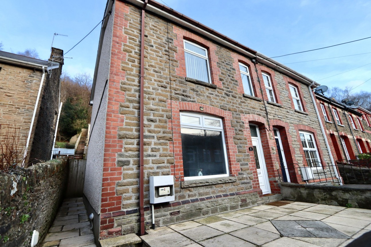 Commercial Street, Ynysddu, NP11