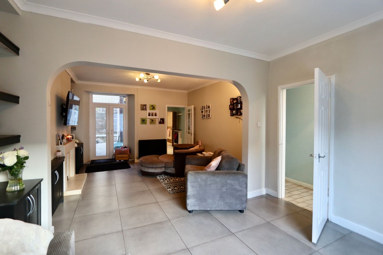 Commercial Street, Ynysddu, NP11