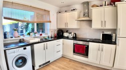 Lime Court, Newbridge, NP11