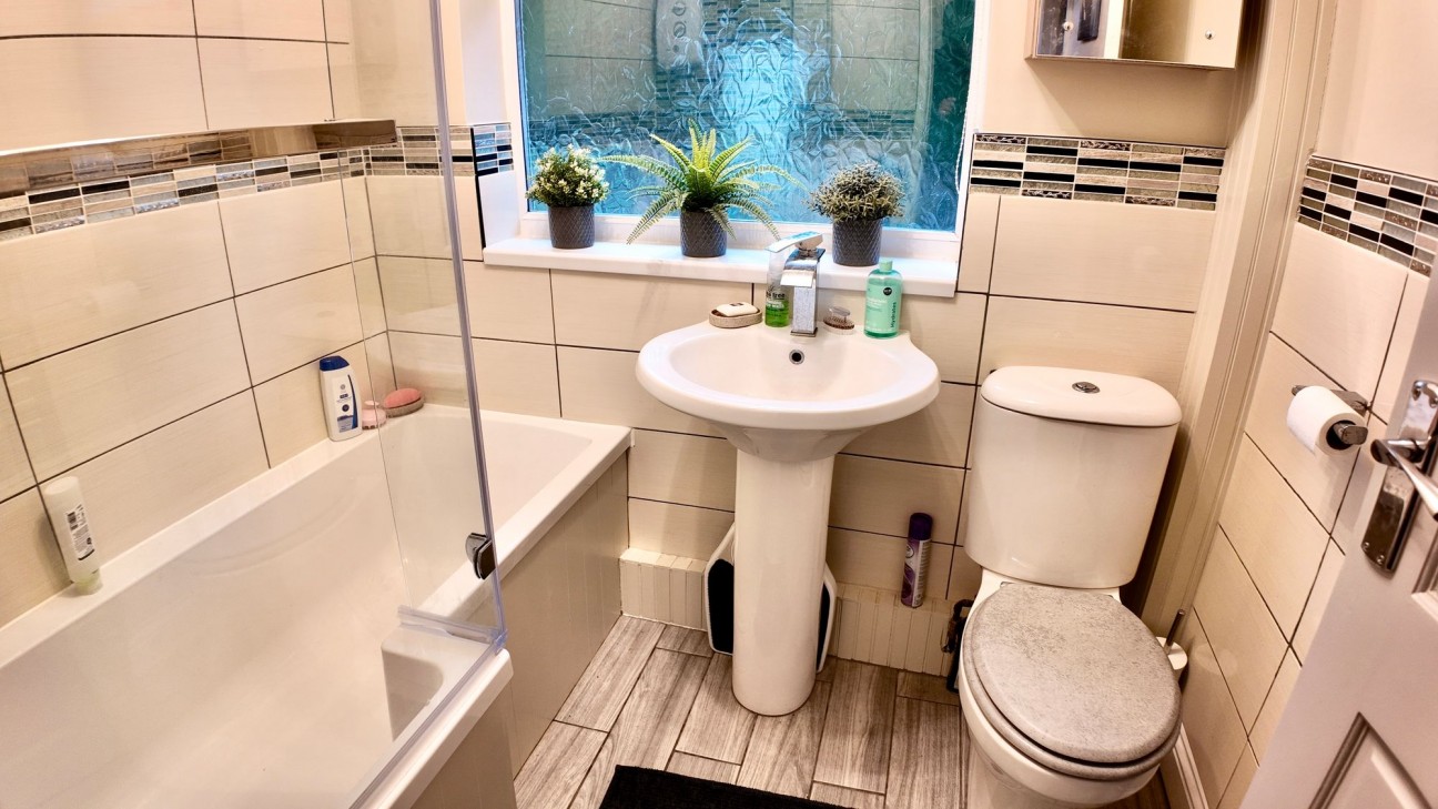 Cherry Grove, Crumlin, NP11