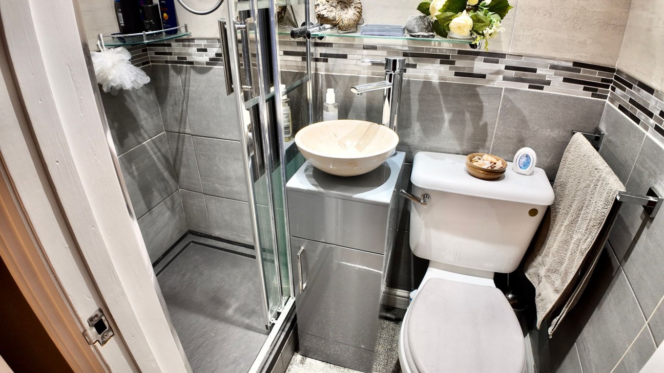 Cherry Grove, Crumlin, NP11