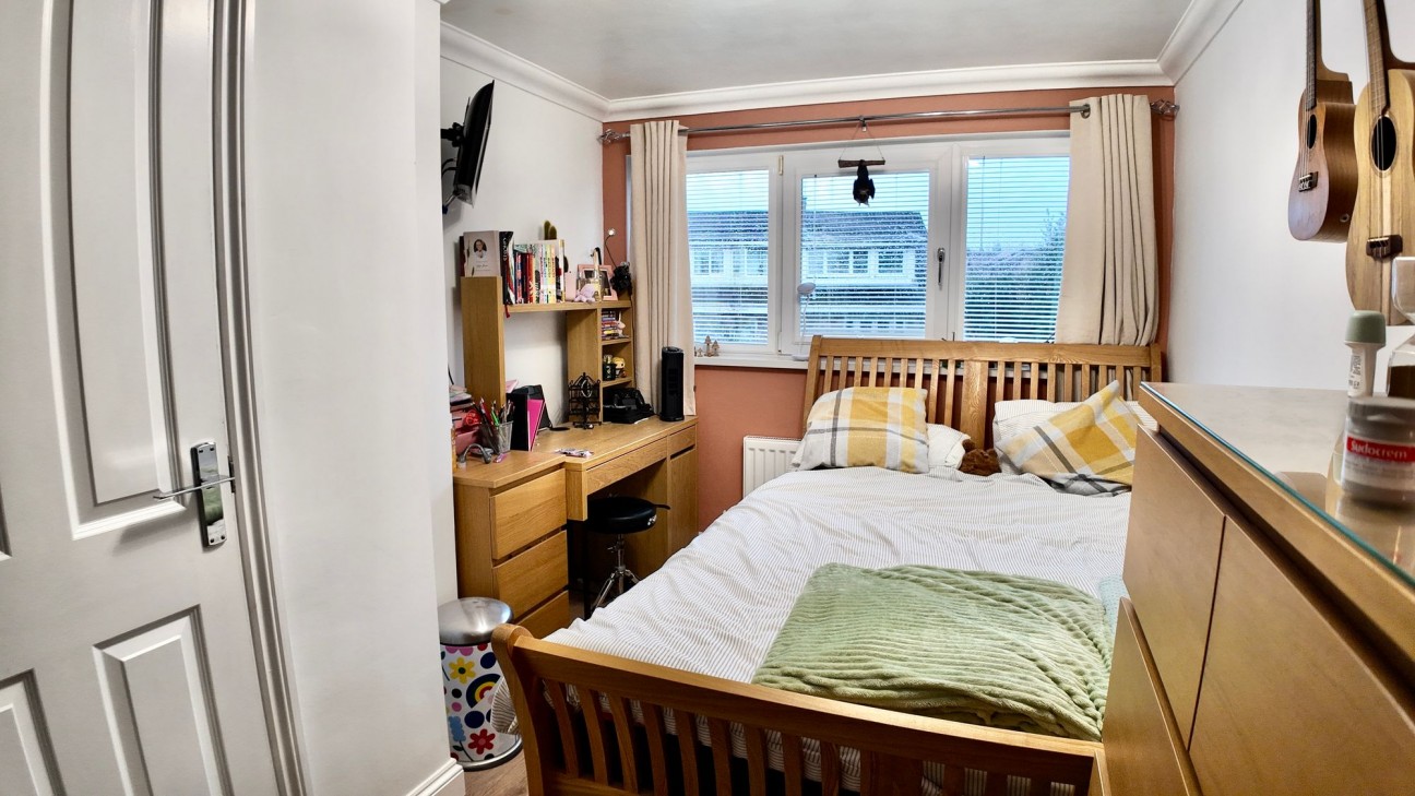 Cherry Grove, Crumlin, NP11