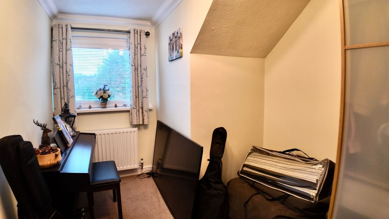 Cherry Grove, Crumlin, NP11